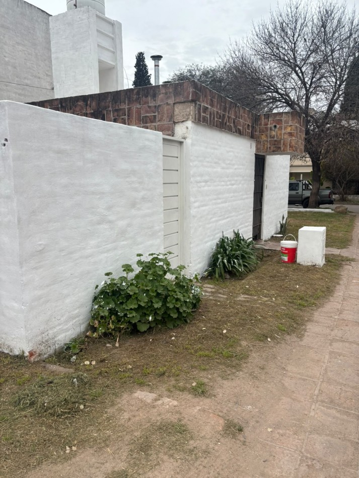 SE ALQUILA CASA/ GRANJA DE FUNES