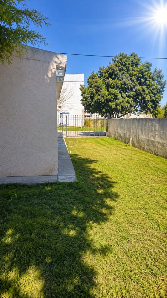SE VENDE CASA LOCALIDAD BOUWER