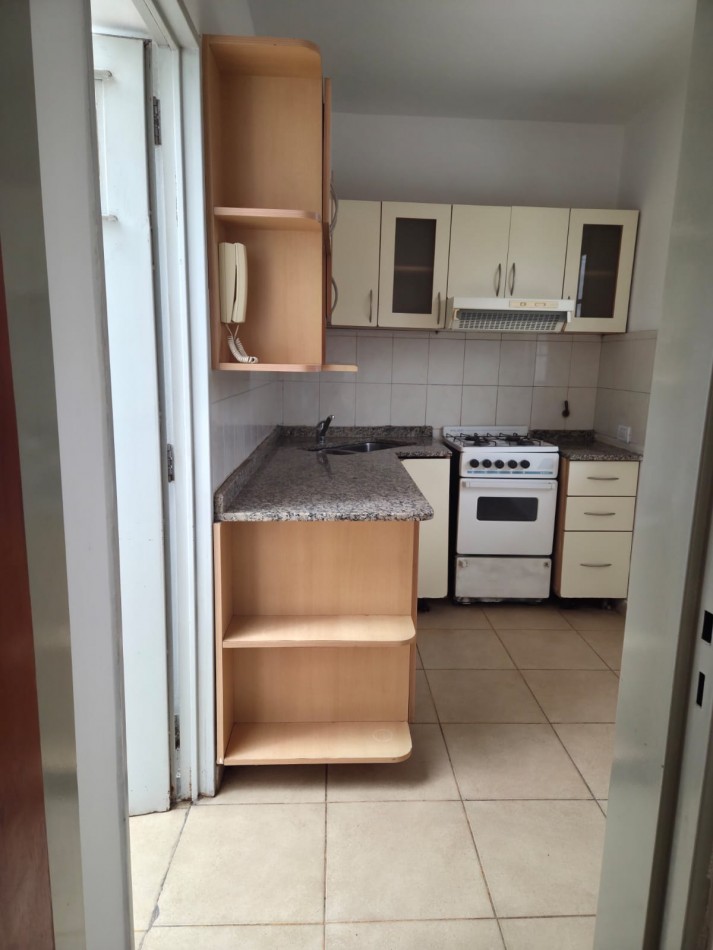 ALQUILER Departamento 1 dormitorio B° Las Palmas