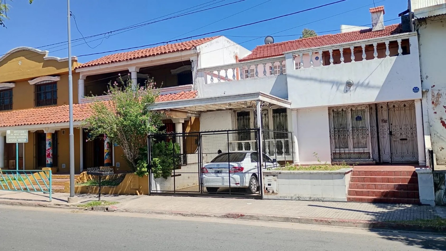 VENTA CASA 2 DORMITORIOS - B° GUEMES