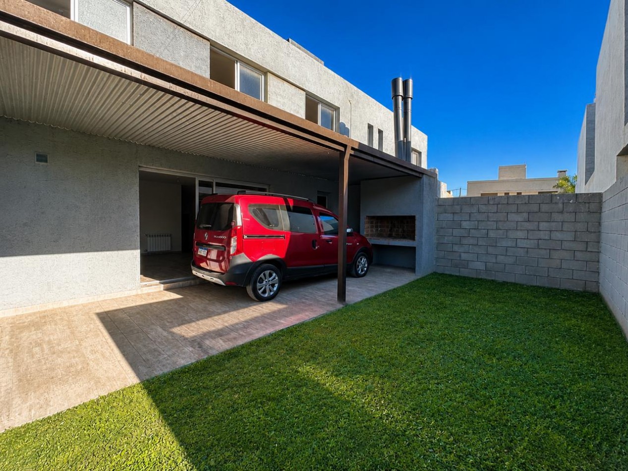 Venta Casa Duplex 3 Dorm. en Chacra del Norte - Apto Credito