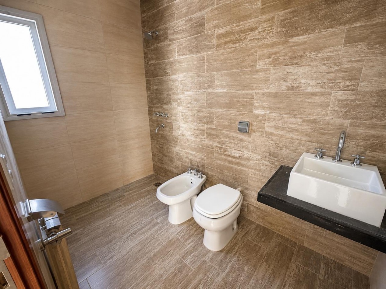 Venta Casa Duplex 3 Dorm. en Chacra del Norte - Apto Credito